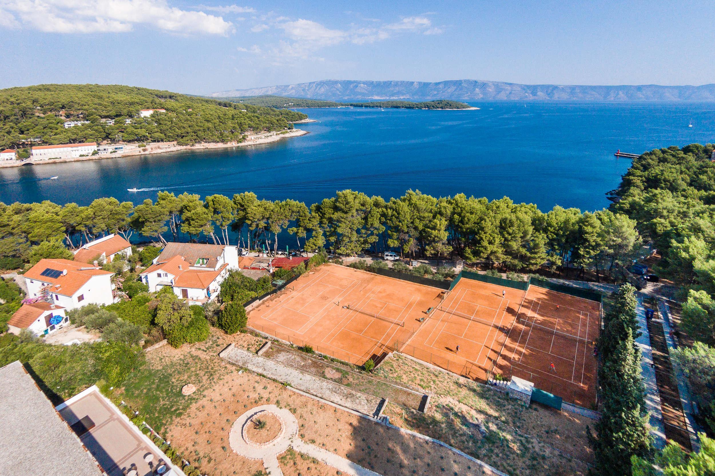 Hotel Hvar เยลซา ภายนอก รูปภาพ
