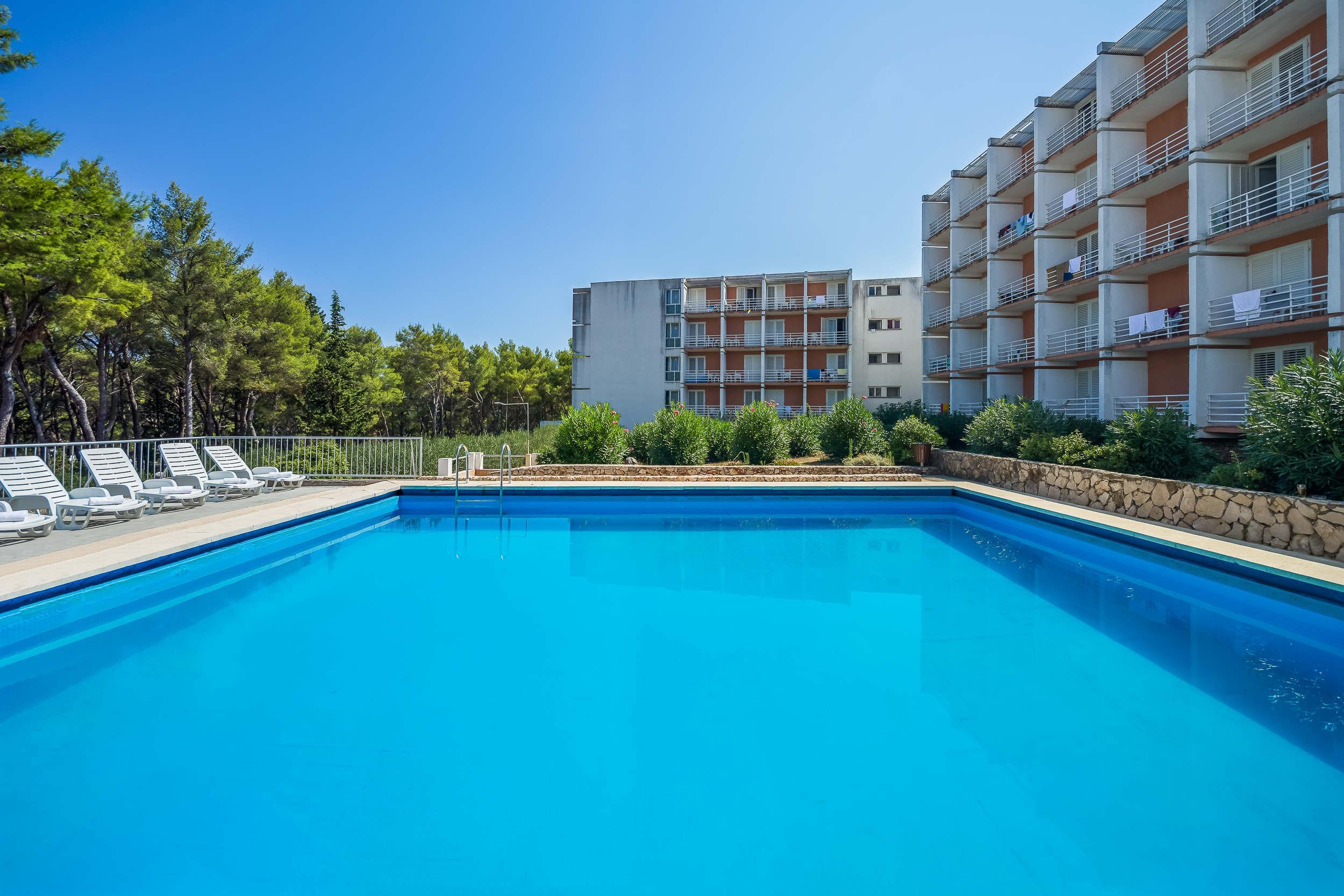 Hotel Hvar เยลซา ภายนอก รูปภาพ
