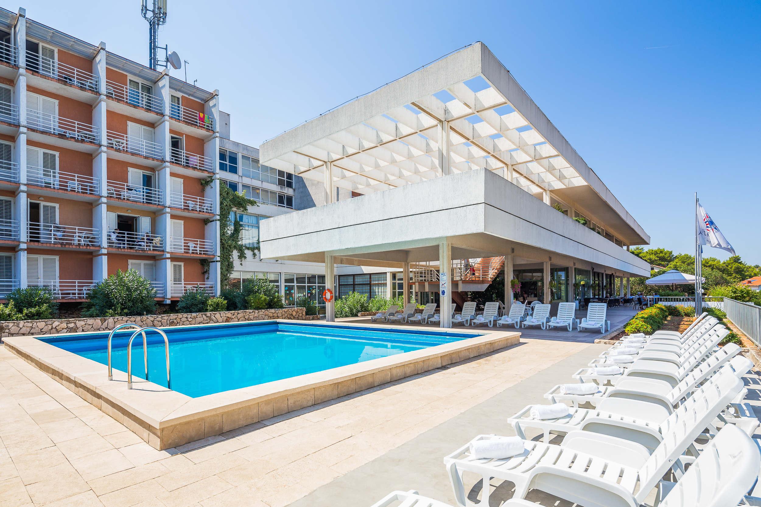 Hotel Hvar เยลซา ภายนอก รูปภาพ