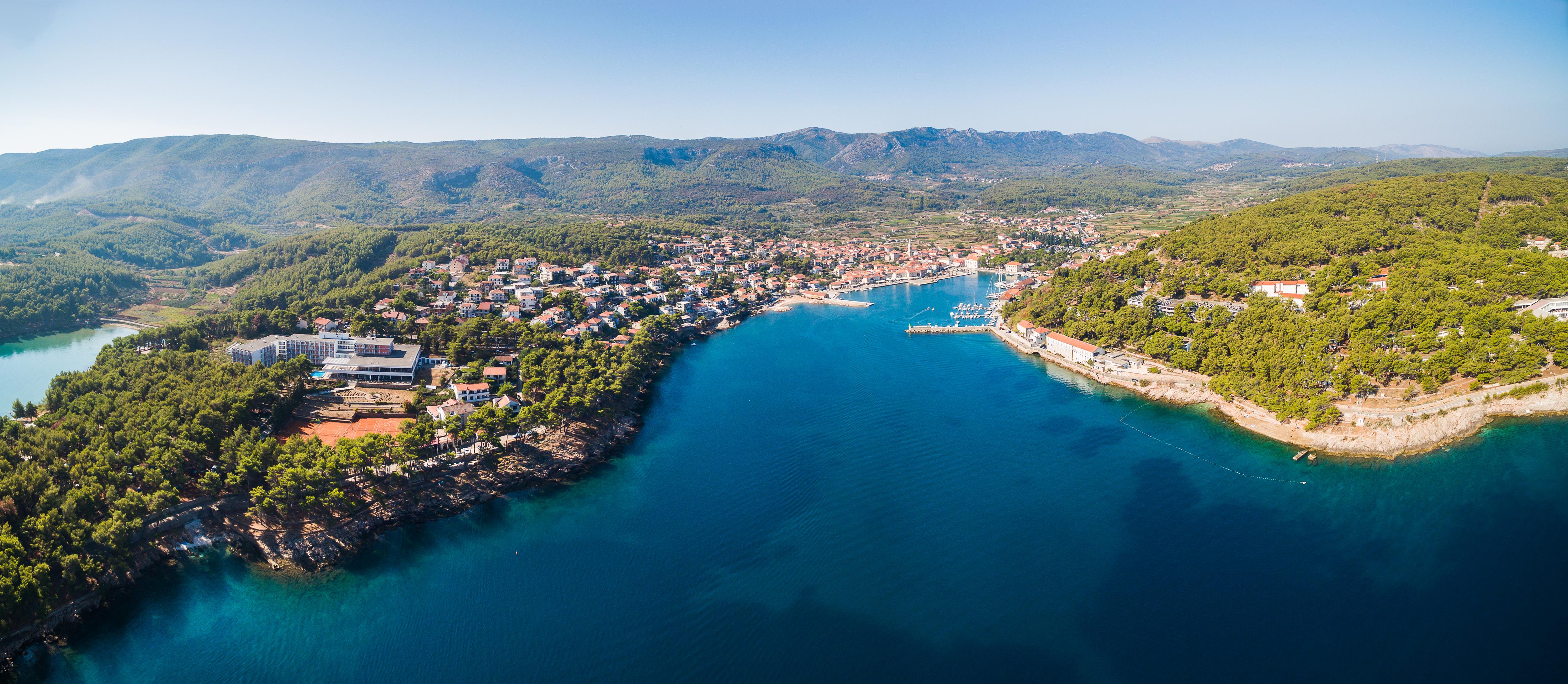 Hotel Hvar เยลซา ภายนอก รูปภาพ