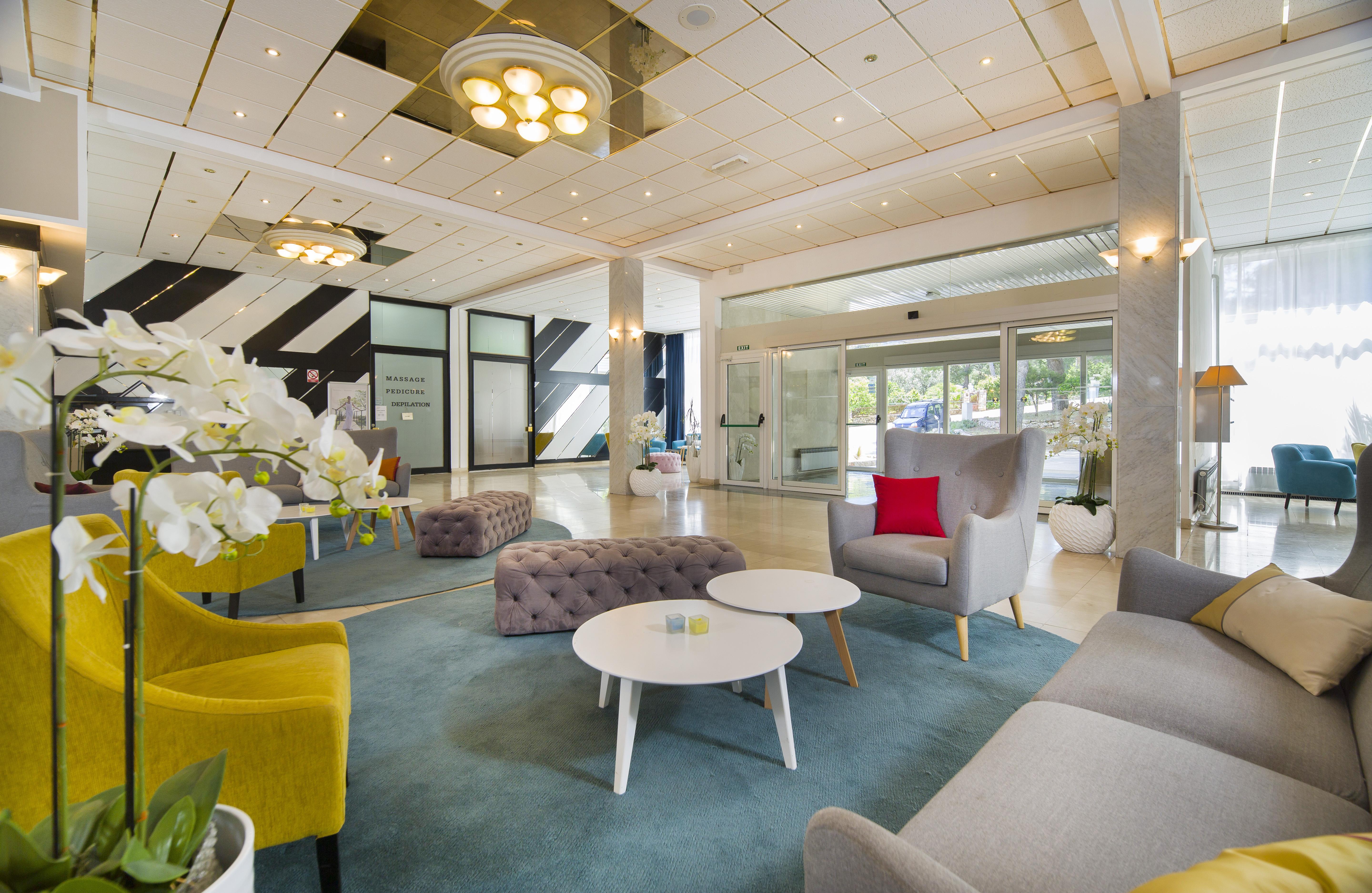 Hotel Hvar เยลซา ภายนอก รูปภาพ